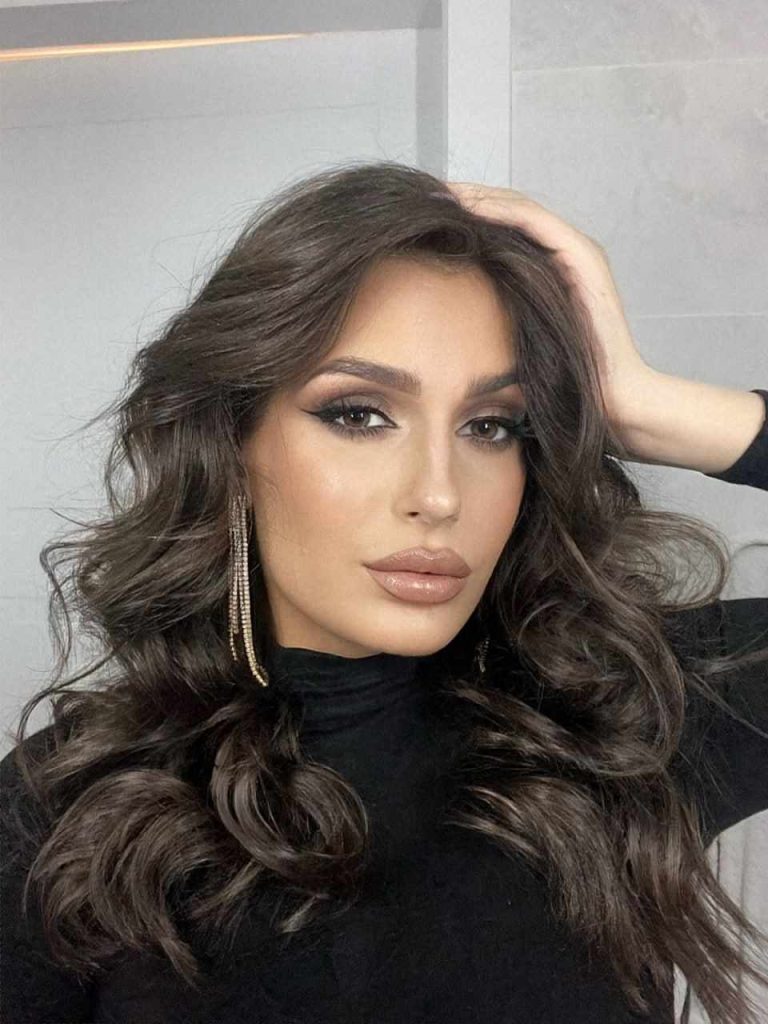 Эскортница Лали