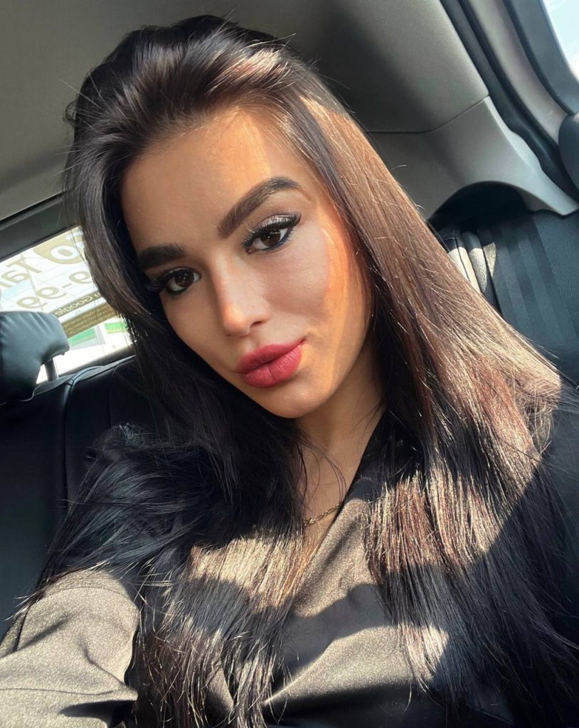 Эскорт девушка Крис