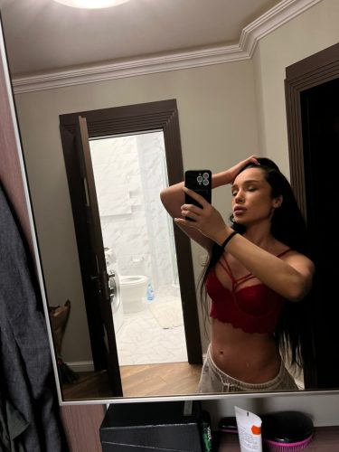 Эскортница Патриция